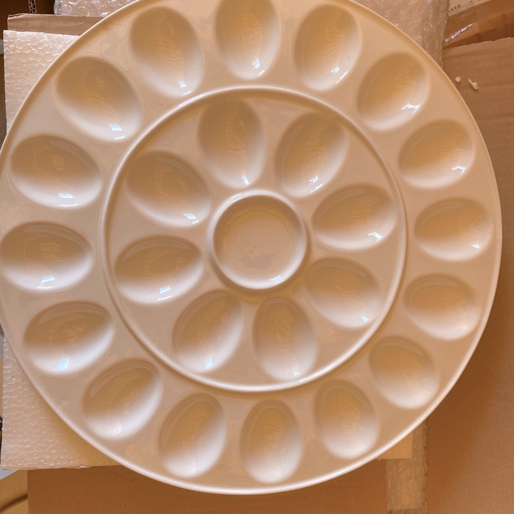 Studio noa egg holder